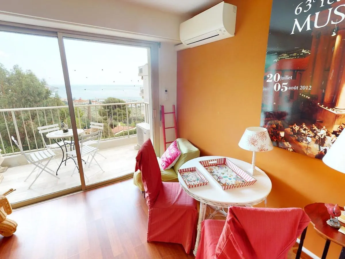 Grand 3P Climatise Avec Terrasses, Piscine Et Parkings A Menton - Fr-1-196-331 Apartman