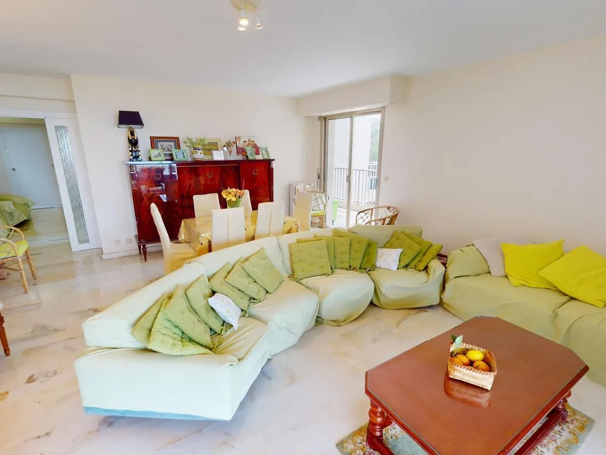 Grand 3P Climatise Avec Terrasses, Piscine Et Parkings A Menton - Fr-1-196-331 Apartment France