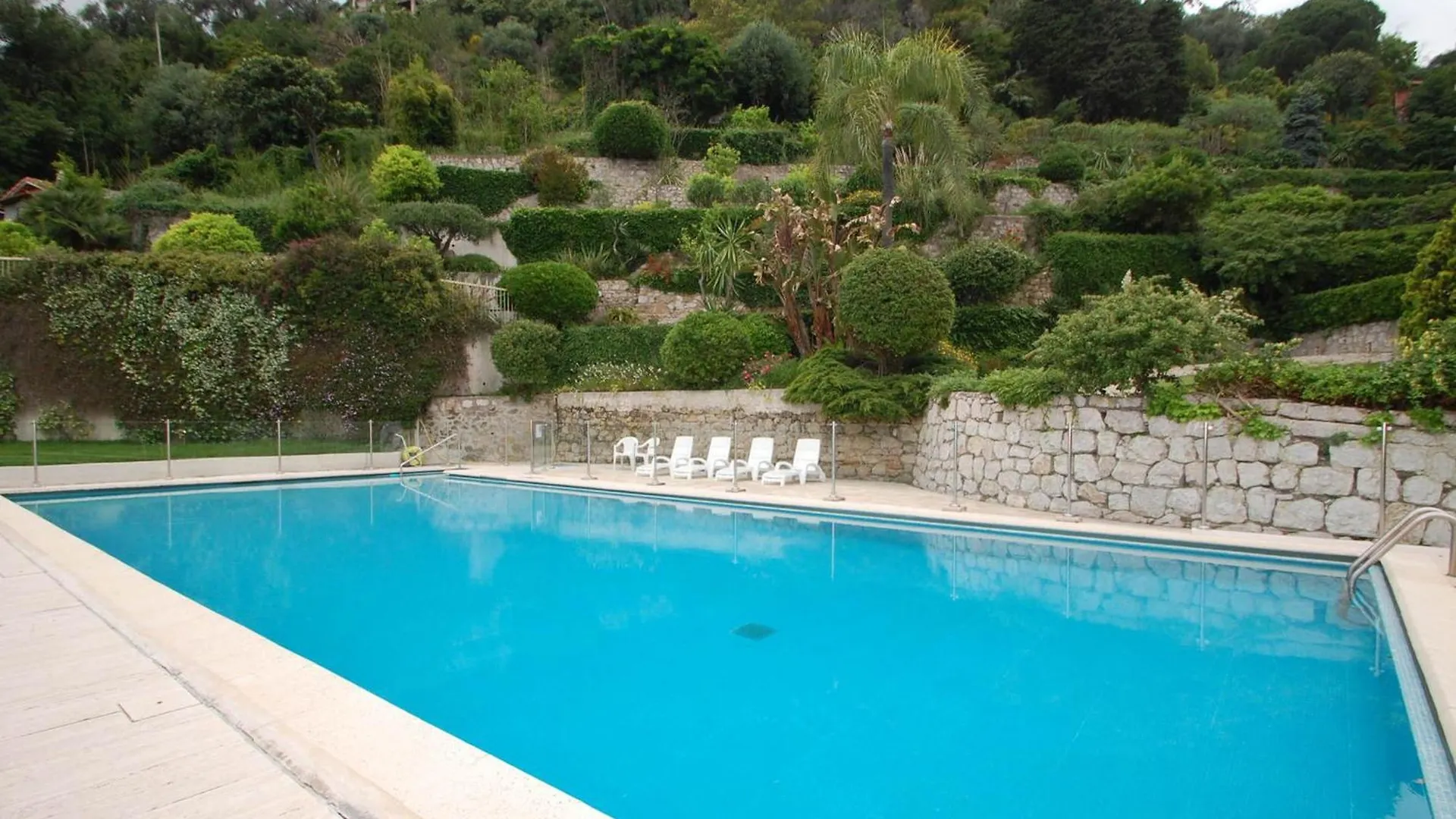 Grand 3P Climatise Avec Terrasses, Piscine Et Parkings A Menton - Fr-1-196-331 Apartment 0*,  France